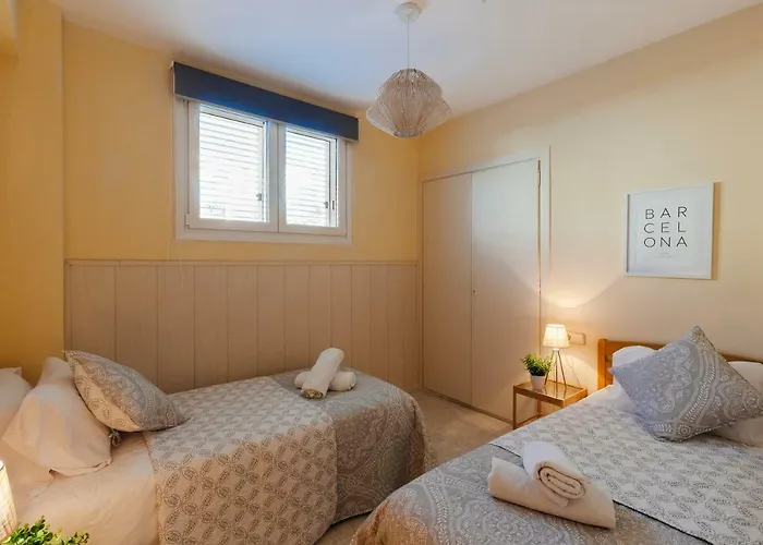 דירה Sitges Holiday Apartment סיטגס