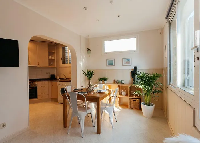 Sitges Holiday Apartment דירה