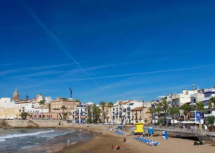 Sitges Holiday Apartment דירה *