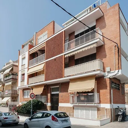 Sitges Holiday Apartment * Сіджас